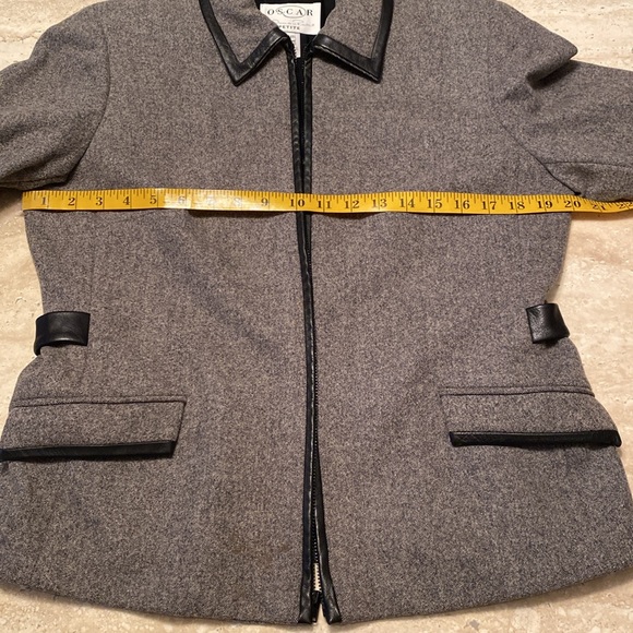 Oscar de la Renta Gen Leather Trim, Excellent Condition, measurements in photos - Picture 5 of 11